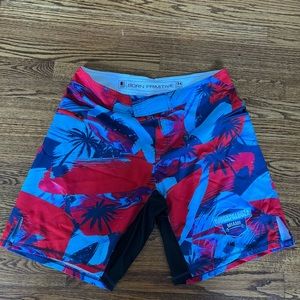 Born primitive American defender shorts size 34